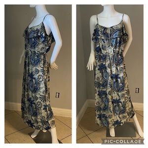 New Women’s Sleeveless Dress size 
Medium 
New with tags
Stretchy waist